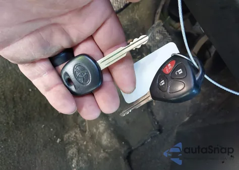 2012 Scion Tc z USA, uszkodzony, nr VIN JTKJF5C70C3033181